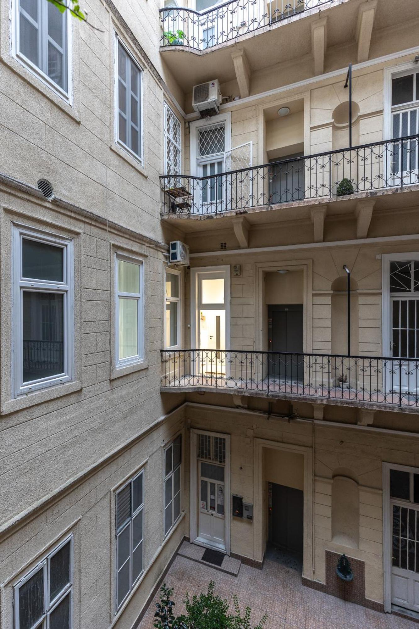 Andrassy Square Residence Budapest Ngoại thất bức ảnh